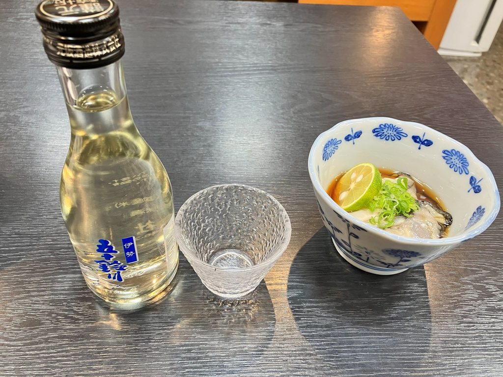 漁師直営店浜幸で注文したカキポン酢