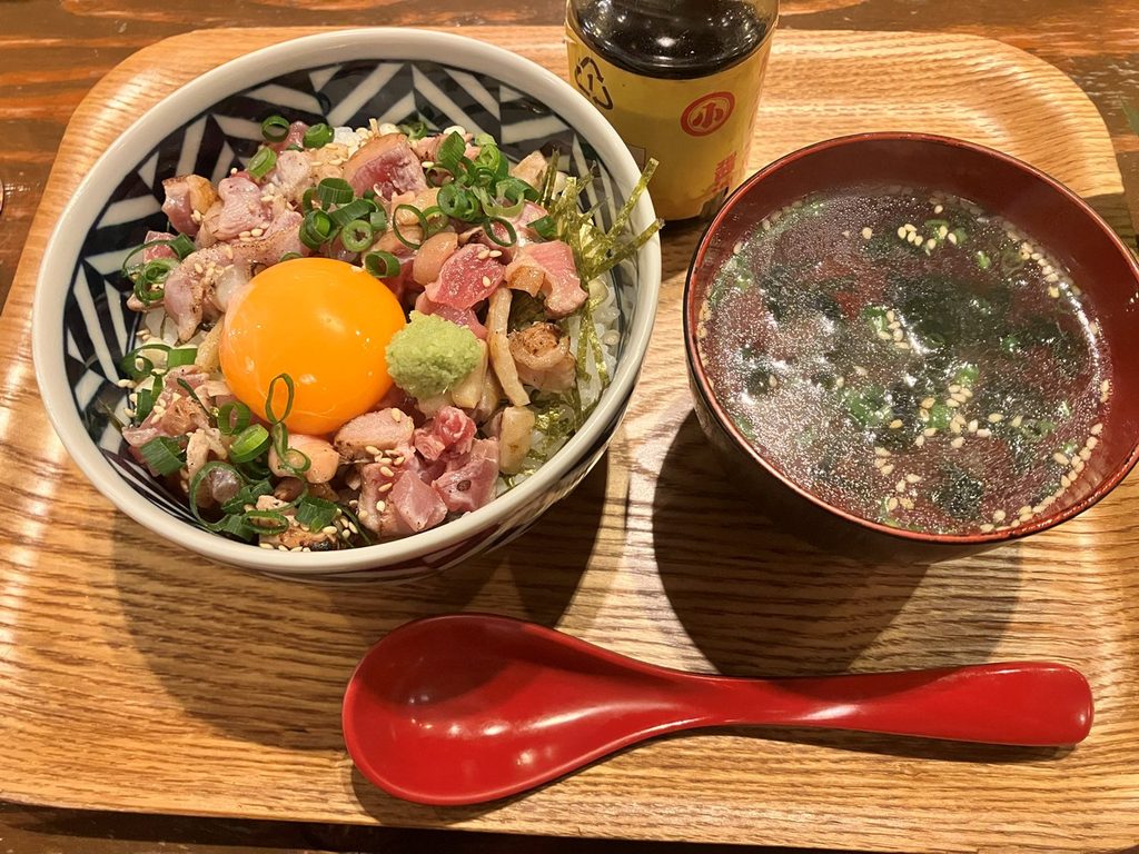 さつま居酒屋えご家で食べた生親子丼