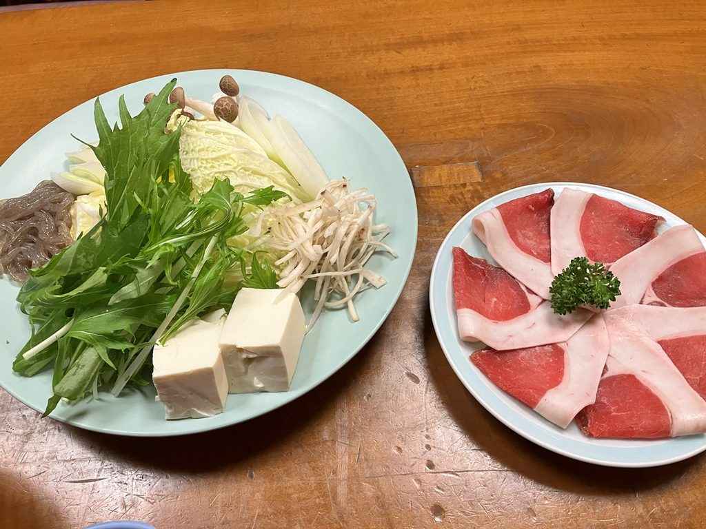岡山県新見市の味の庄伯備で食べた猪肉のぼたん鍋