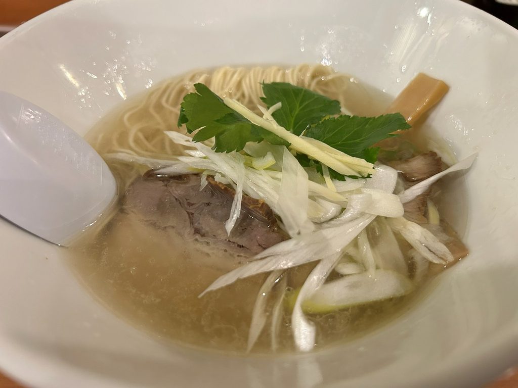 高知の拉麺専門神元祖本店で食べた土佐のしょうが塩ラーメン